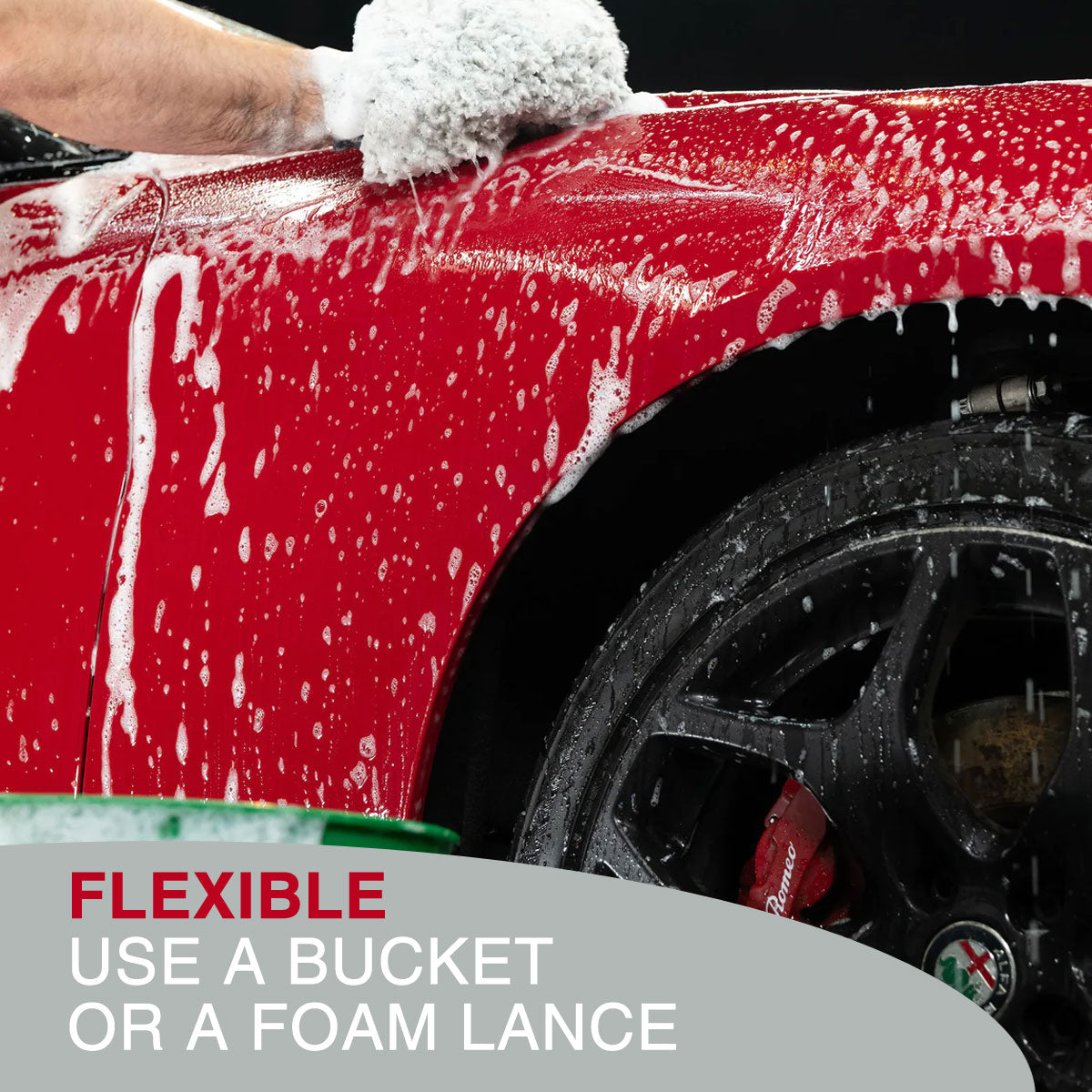 Wash and wax with ease! Turtle Wax Zip Wax is the most traditional of car shampoos, allowing you to shampoo wash your car, cleaning it while leaving behind a rich Carnauba-infused wax layer for instant & lasting shine! - use it with a foam lance